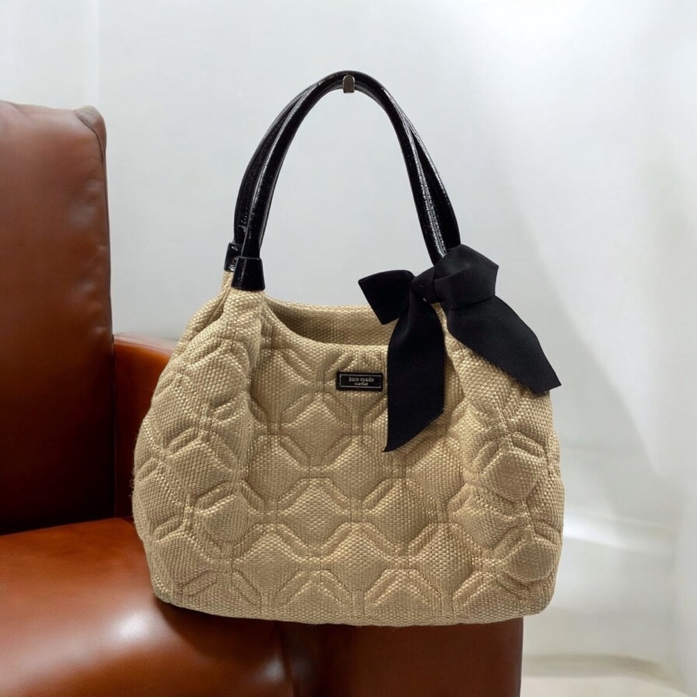 Kate Spade Stevie Natural Straw Tote w Black Patent Leather Bow Polka Dot EUC